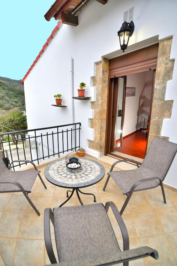 Plokamos House Villa Plokamianá Buitenkant foto