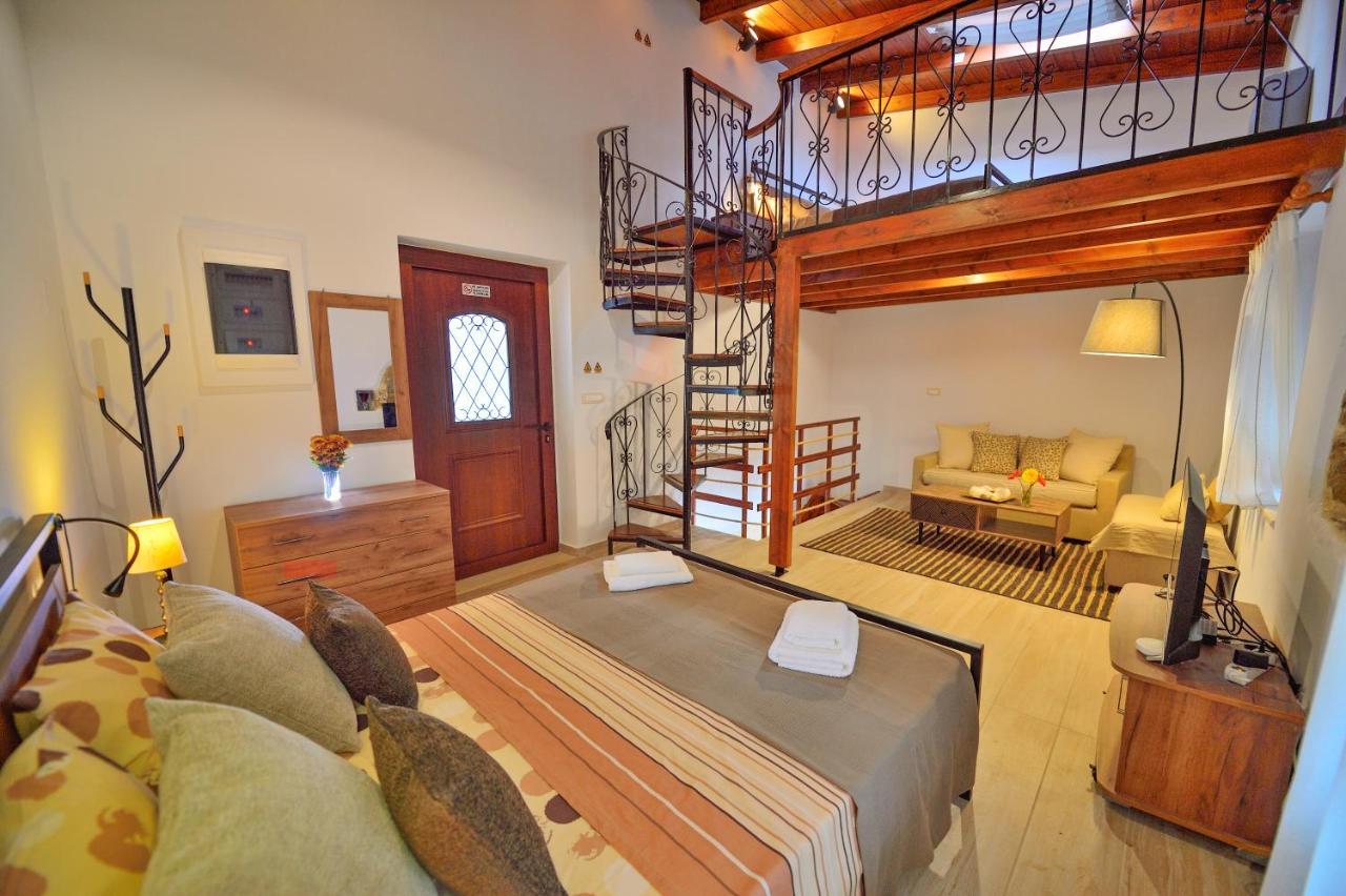 Plokamos House Villa Plokamianá Buitenkant foto