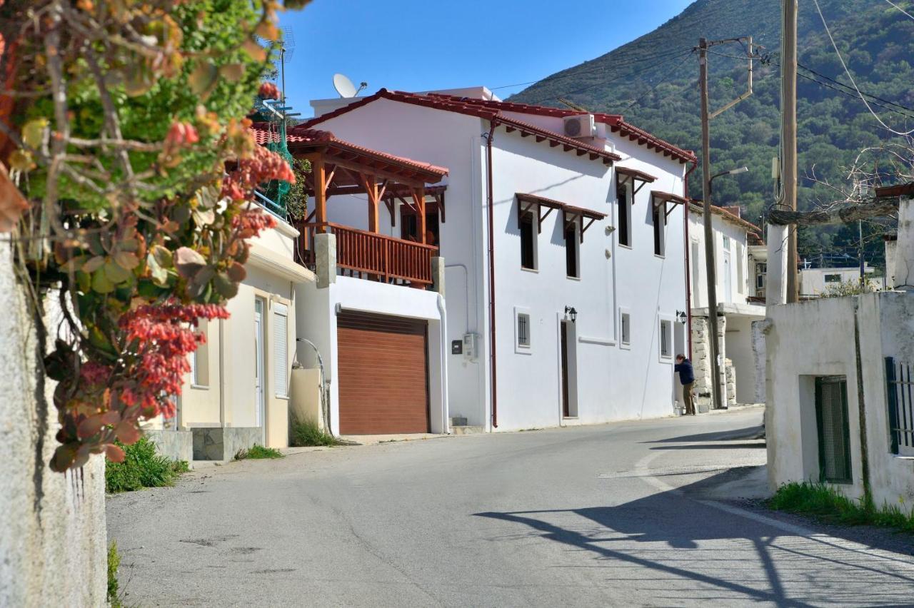 Plokamos House Villa Plokamianá Buitenkant foto