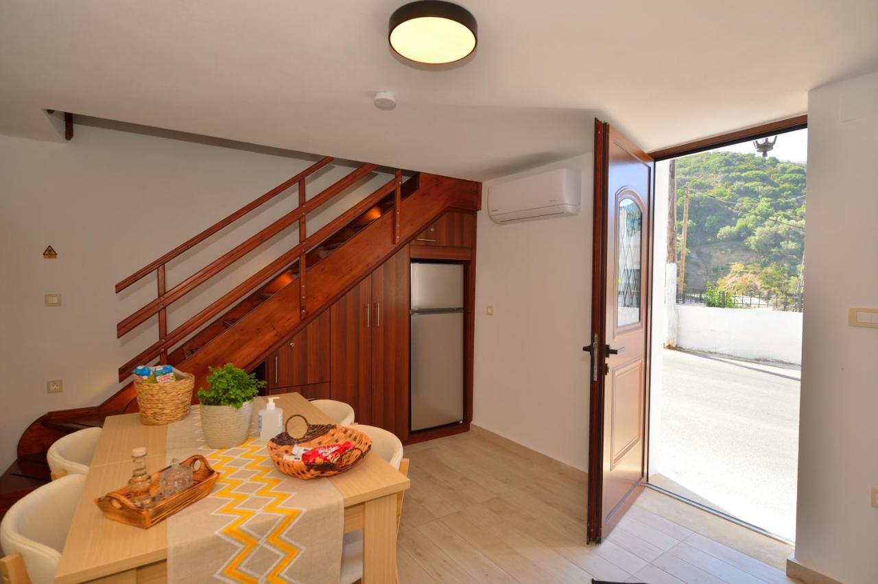 Plokamos House Villa Plokamianá Buitenkant foto