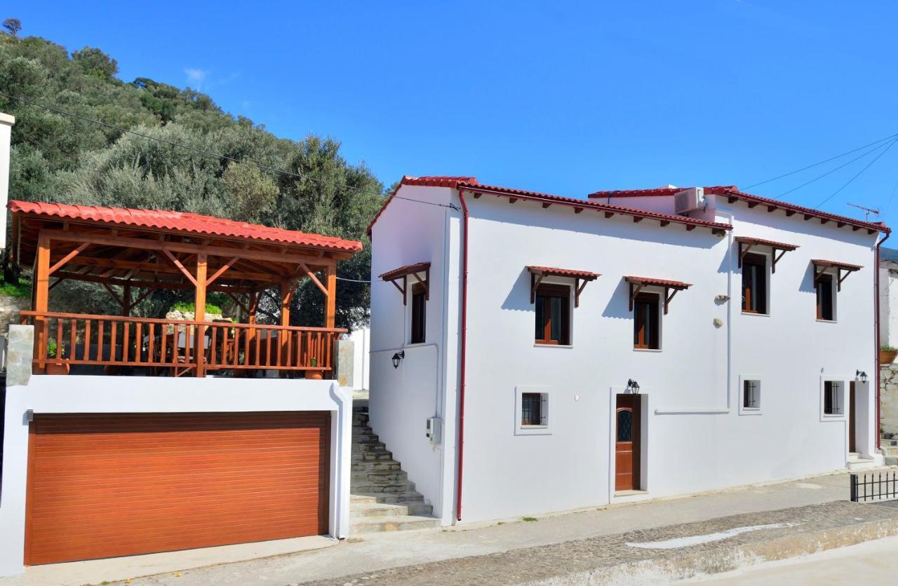 Plokamos House Villa Plokamianá Buitenkant foto